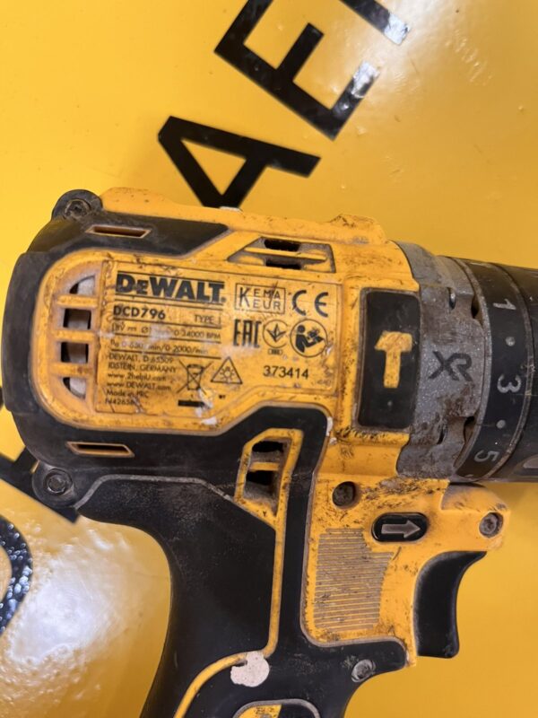 Ударная дрель-шуруповерт DeWalt DCD796 | №24 - Image 2